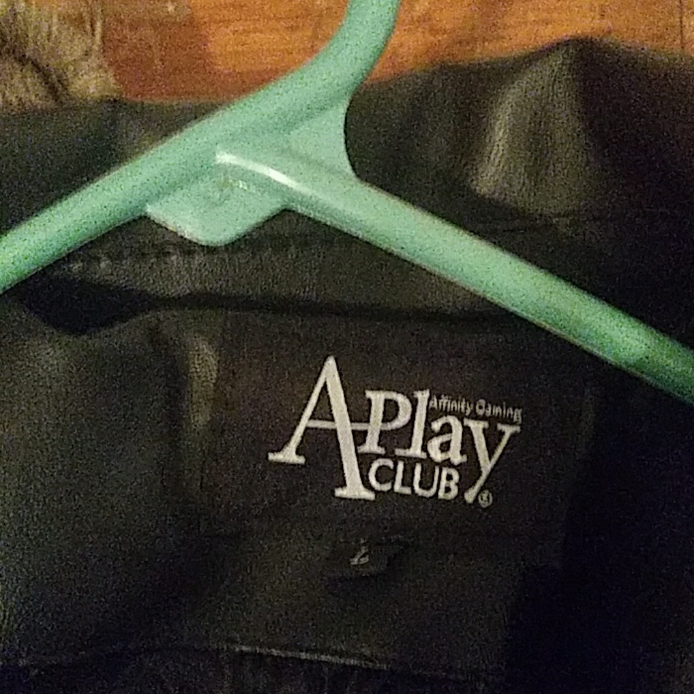 Jacket - Picture 3 of 8